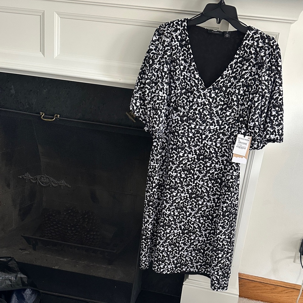 Halogen Elegant Black and White Women's Dress